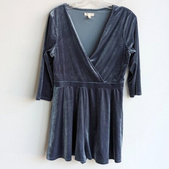 Velvet long sleeve romper - bluish green - Picture 1 of 4